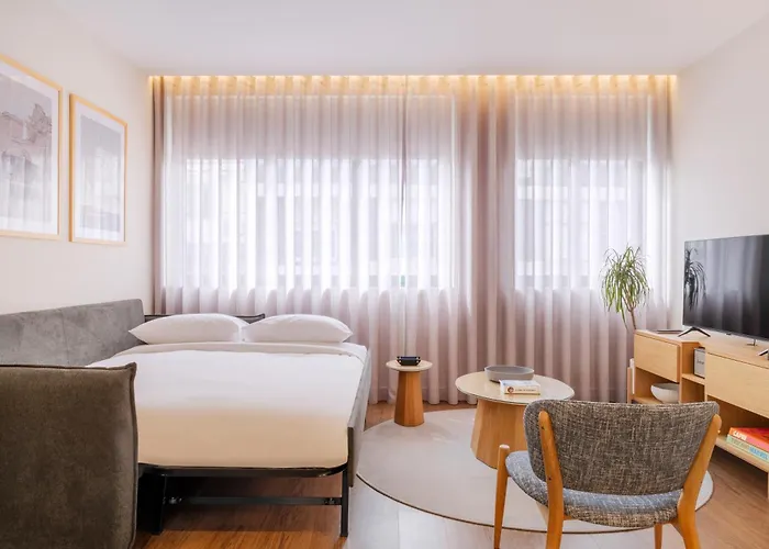 Catarina Serviced Apartments (Adults Only)