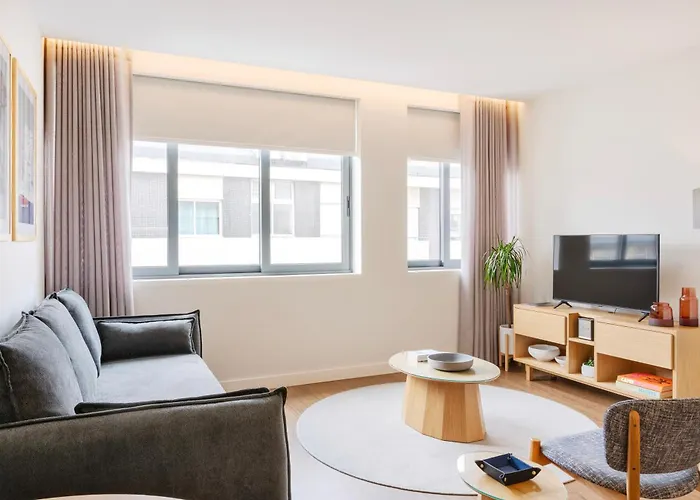 Catarina Serviced Apartments (Adults Only)